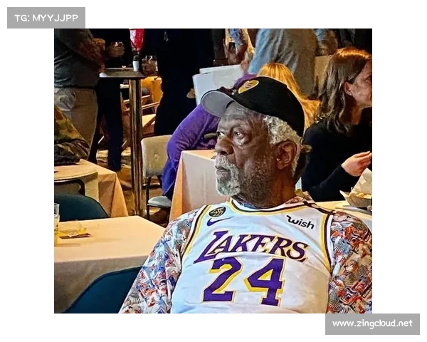 NBA“指环王”比尔·拉塞尔离世,乔丹、约翰逊、库里等发文缅怀 NBA“指环王”比尔·拉塞尔离世,乔丹、约翰逊、库里等发文缅怀