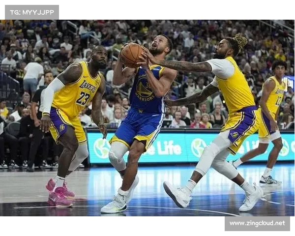 NBA今日看点:字母哥创历史三双!库里37分逆转湖人 NBA今日看点:字母哥创历史三双!库里37分逆转湖人